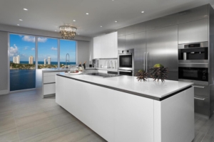 Prive island Aventura